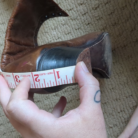 Historical Leather Boots - Picture 6 of 7